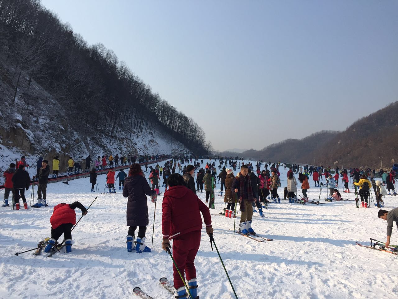河北迪特旅游開發(fā)有限公司正式助力河南平頂山大峽谷滑雪場游樂場